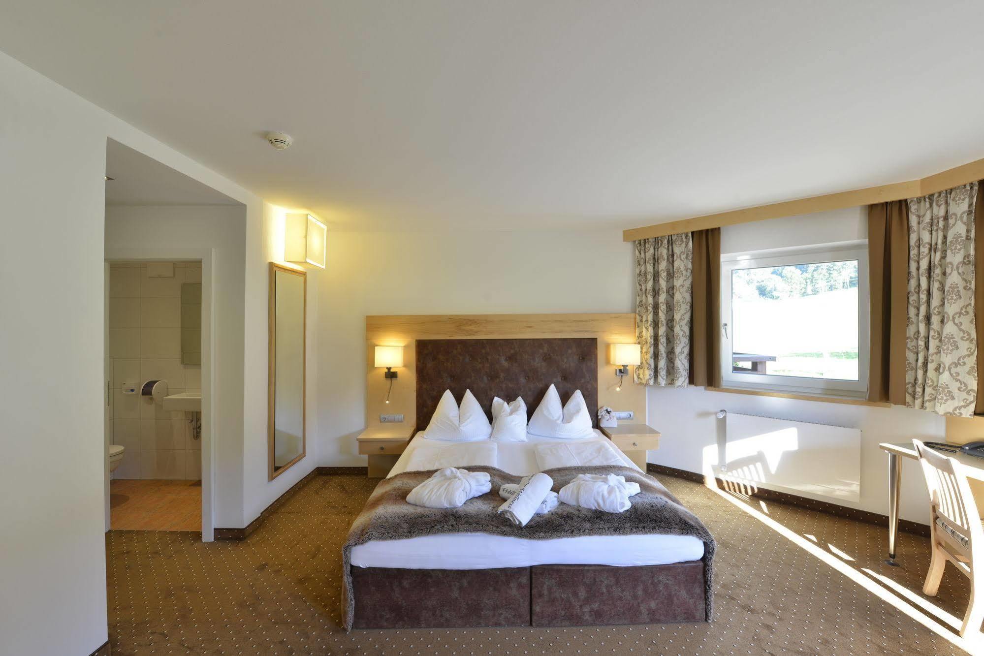 Hotel & Alpin Lodge Der Wastlhof Niederau Extérieur photo