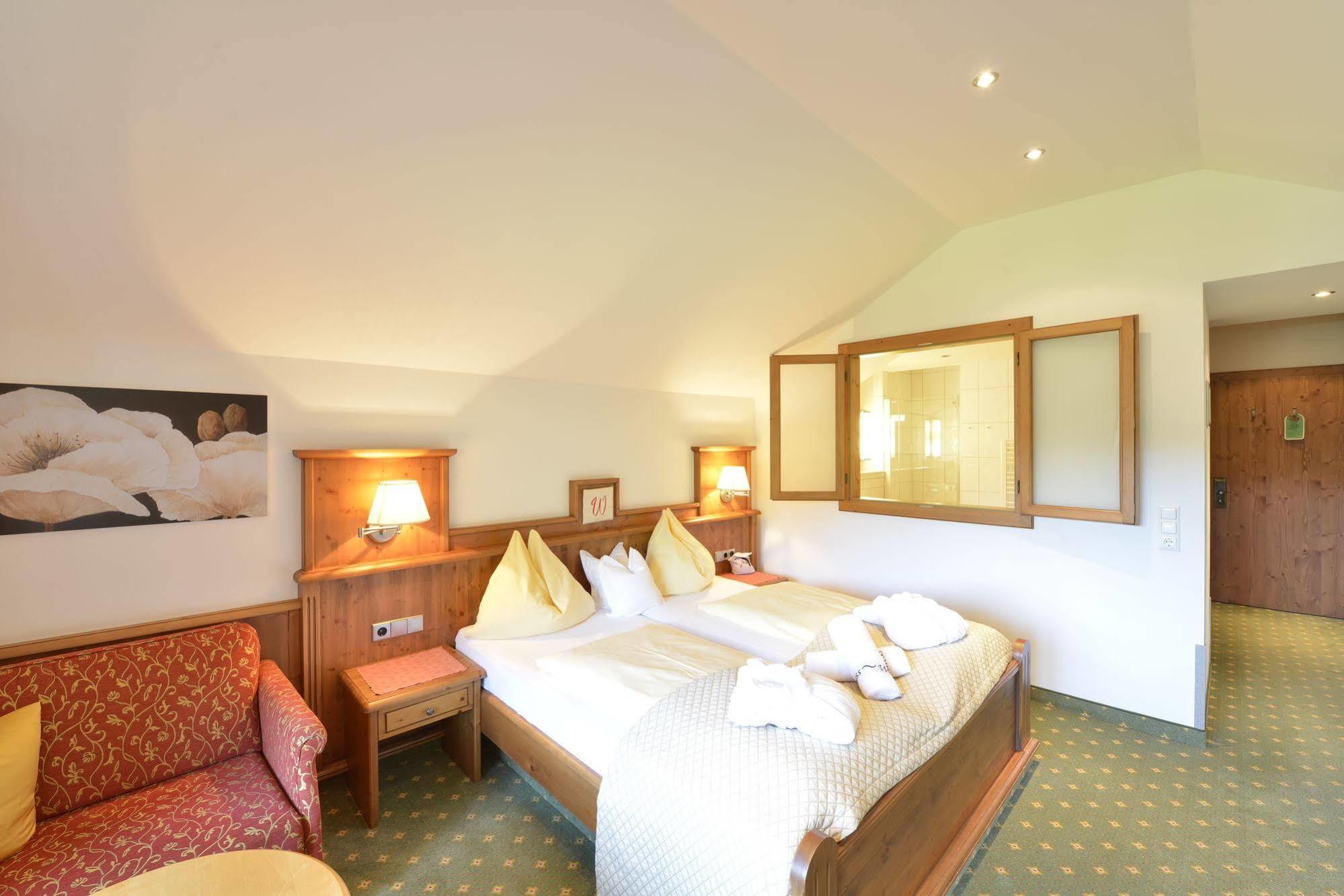 Hotel & Alpin Lodge Der Wastlhof Niederau Extérieur photo